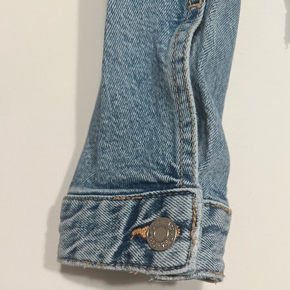 EUC Zara‎ Trucker Jacket Women Size Small Distress Look Denim Blue (B5) - Picture 6 of 6